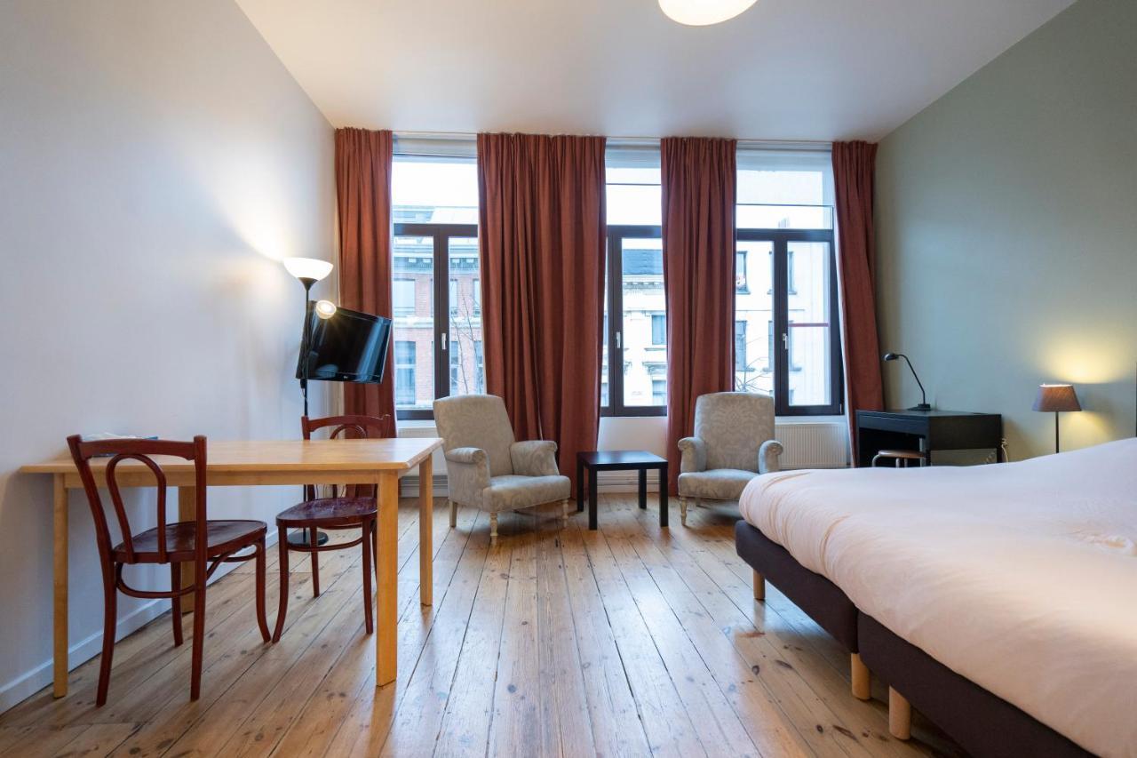 Because The Night City Lodge Antwerp Exterior photo